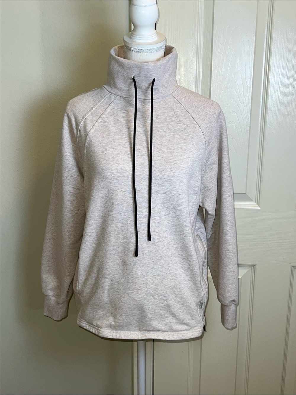 VARLEY Atlas Funnel Neck Sweatshirt